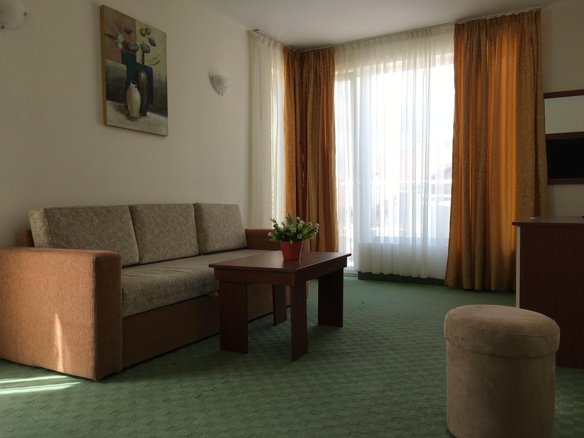 Obzor City Hotel Екстер'єр фото